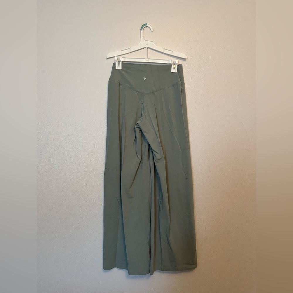 Old Navy Powerchill wide leg pants, size small